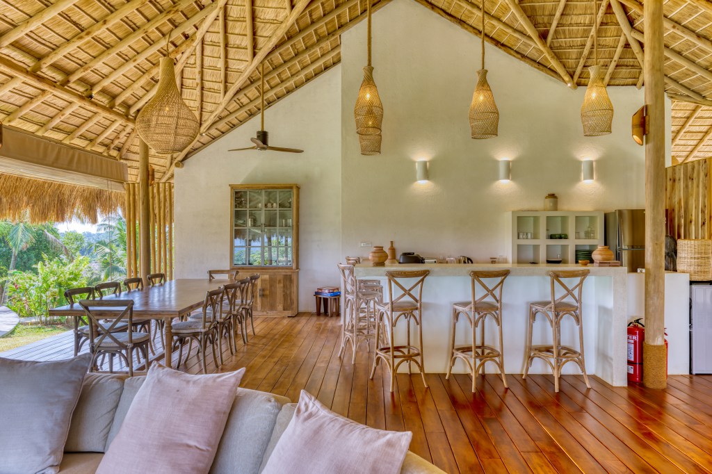 Surf yoga mediatation blue mind retreat travel sri lanka srilanka portugal