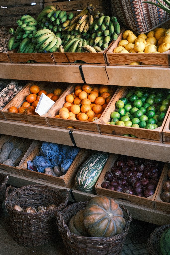 Fruit and vegetable stand